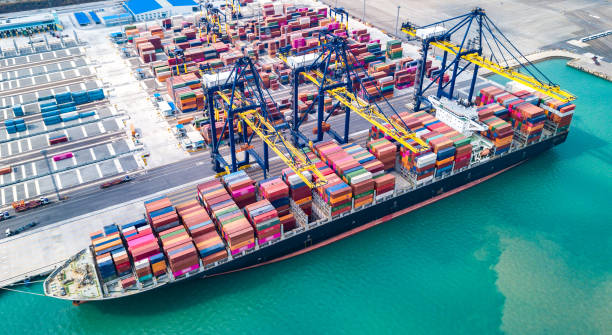 Kelebihan Container Yard pada Logistik