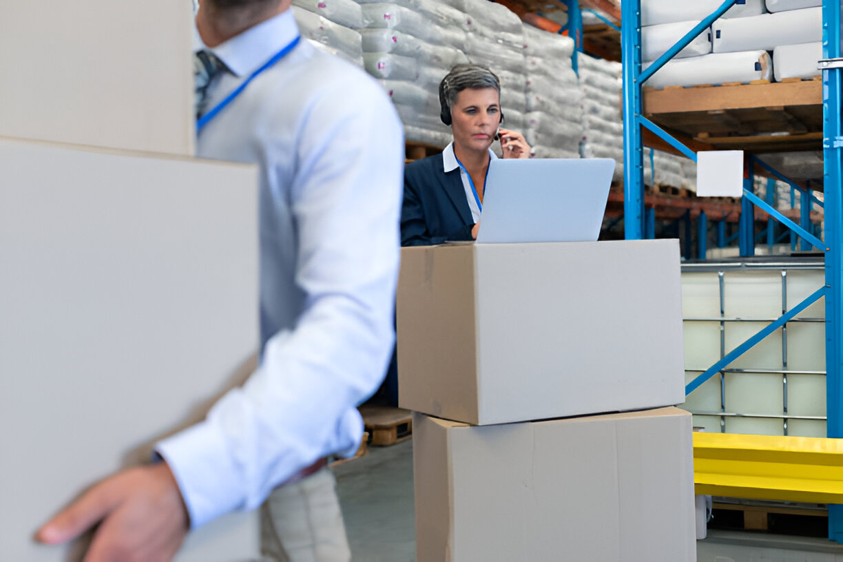 Perbedaan retur dan refund